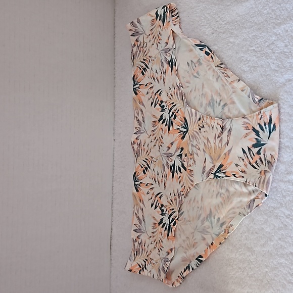 Jessica Simpson | NWOT Women's Bra & Pantie Set Soft T-shirt Underwire Sz 34C - Picture 6 of 6